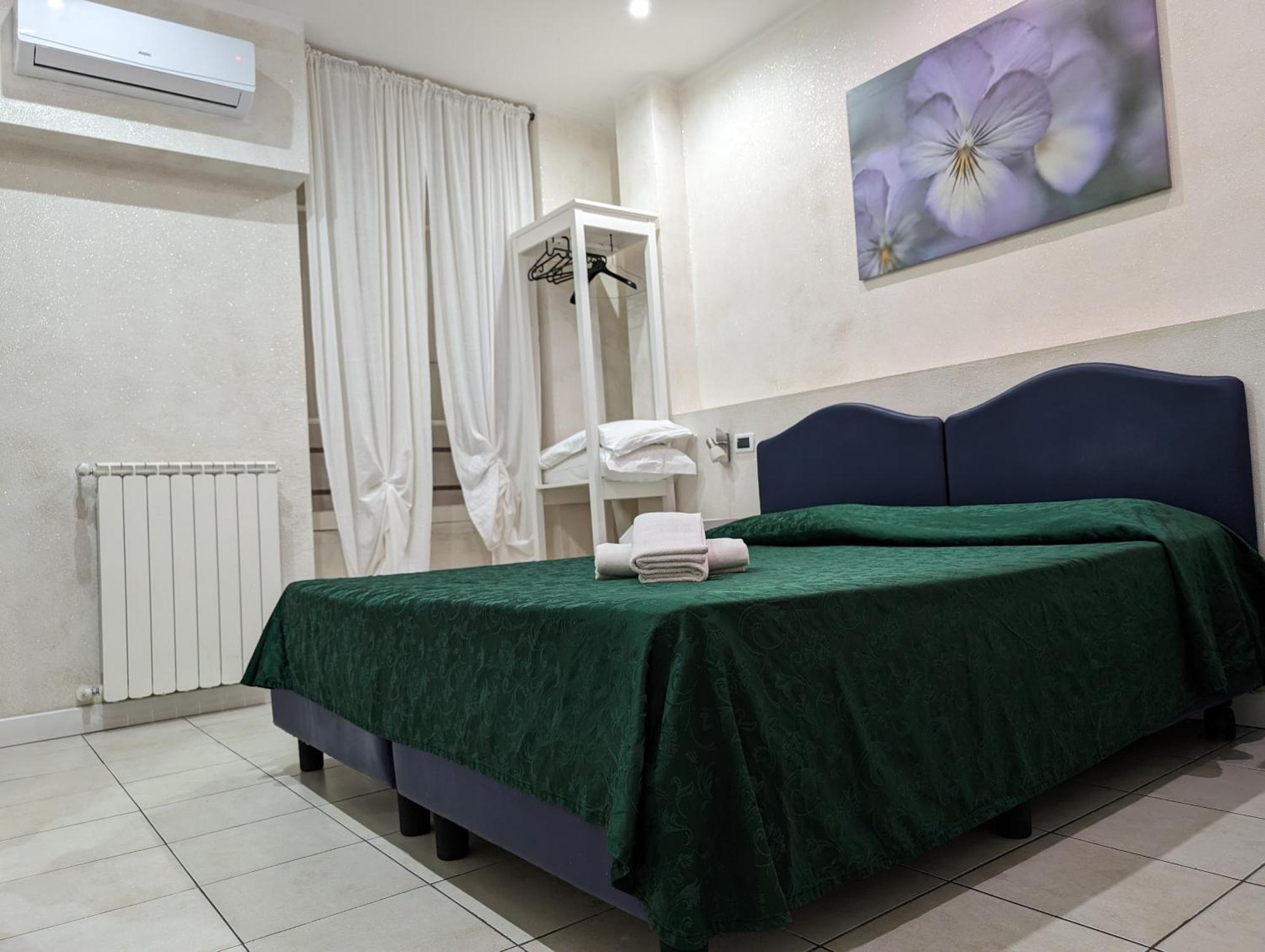 Pollon Inn Sanremo Bagian luar foto