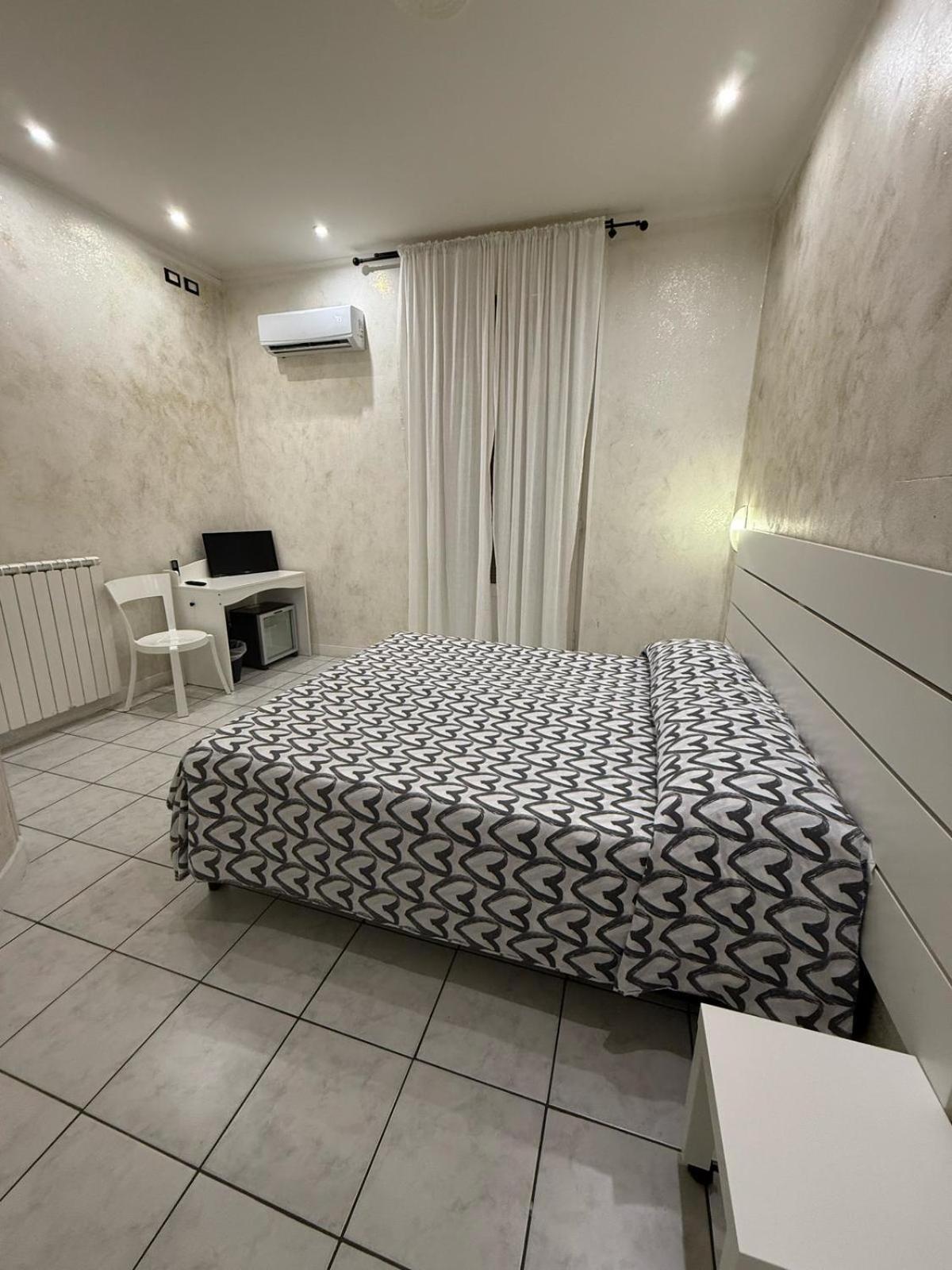 Pollon Inn Sanremo Bagian luar foto