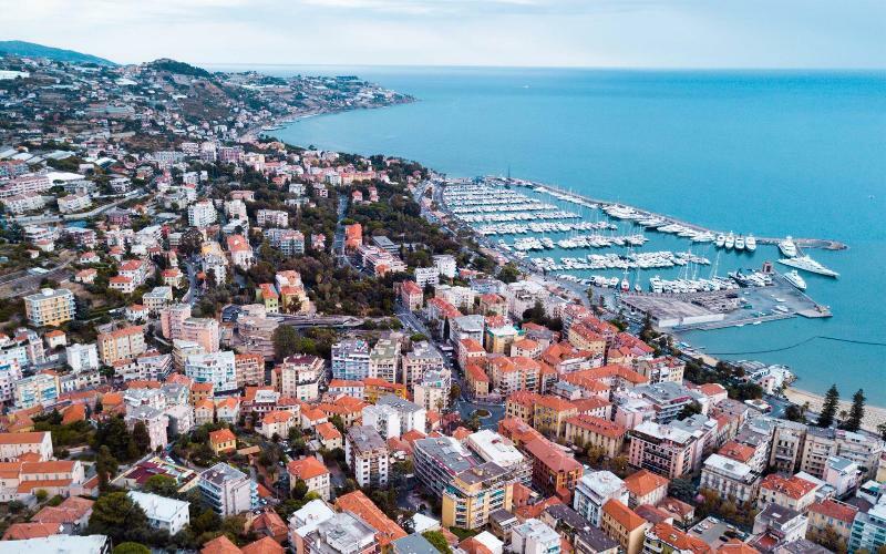 Pollon Inn Sanremo Bagian luar foto